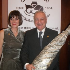 Rifa Cena de Navidad: Carlo Masucci gana un jamón de Casa Alfonso Rifa Cena de Navidad: Carlo Masucci gana un jamón de Casa Alfonso