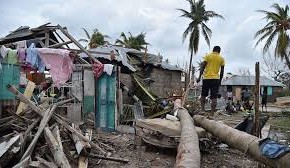 ROTARY Y SHELTERBOX presentes en HAITI ROTARY Y SHELTERBOX presentes en HAITI