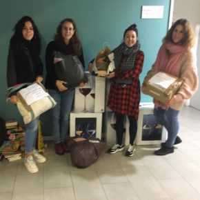 04.12.2019 Entrega de ropa a Itaca Els Vents 04.12.2019 Entrega de ropa a Itaca Els Vents
